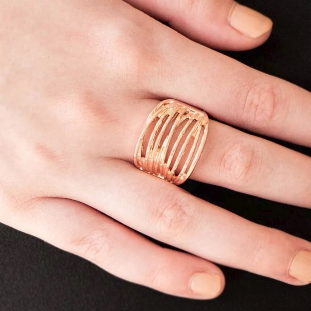 Paparazzi Jewelry Accessories - Give Me Space - Rose Gold Ring - Vintage